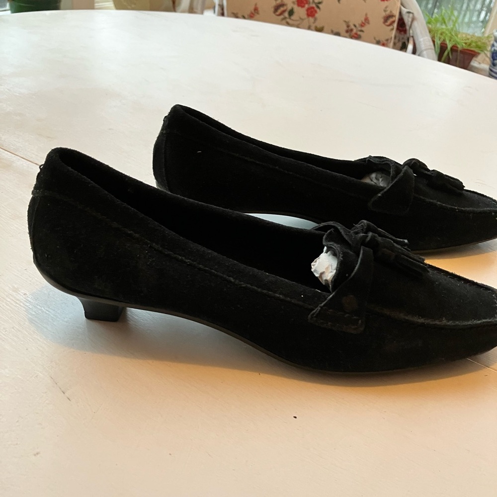 Samsonite Black Suede loafer’s with Tassles